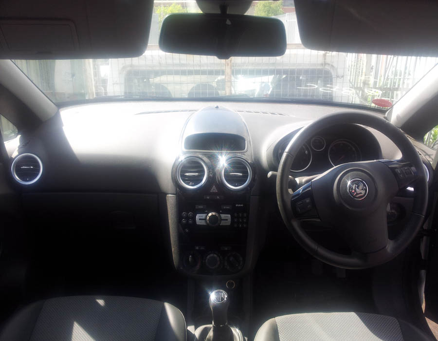 Vauxhall Corsa Design airbag-crash-sensor